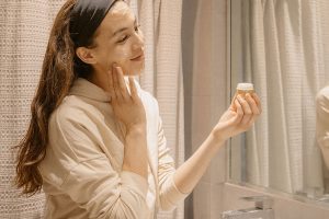 How To Build A Skincare Routine: Beginner's Guide - Luxy® Hair