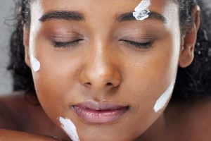 Racial/Ethnic Variations in the Skin Barrier of Canadians: Implications for  Skincare Recommendations Promoting a Healthy Skin Barrier and Mitigation of  Atopic Dermatitis