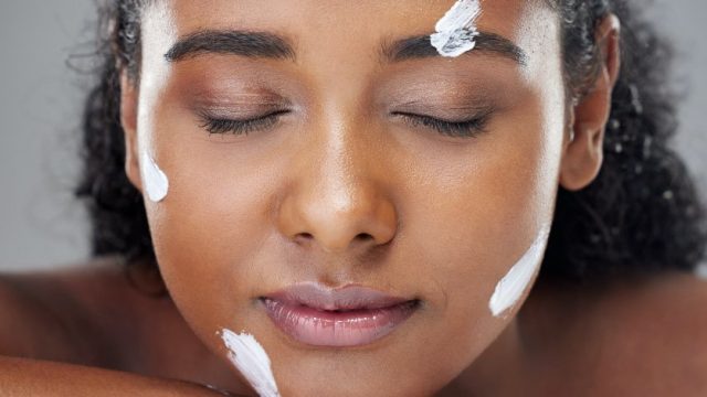 Racial/Ethnic Variations in the Skin Barrier of Canadians: Implications for  Skincare Recommendations Promoting a Healthy Skin Barrier and Mitigation of  Atopic Dermatitis